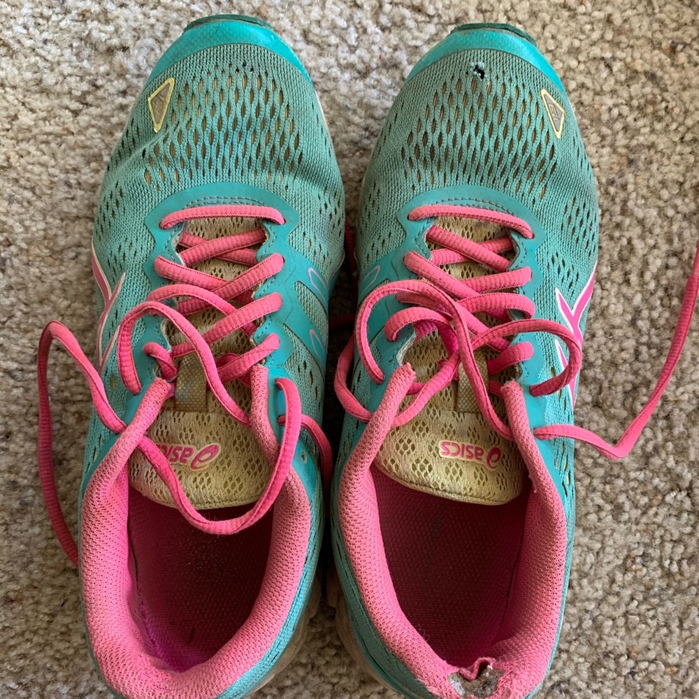 asics running  shoes